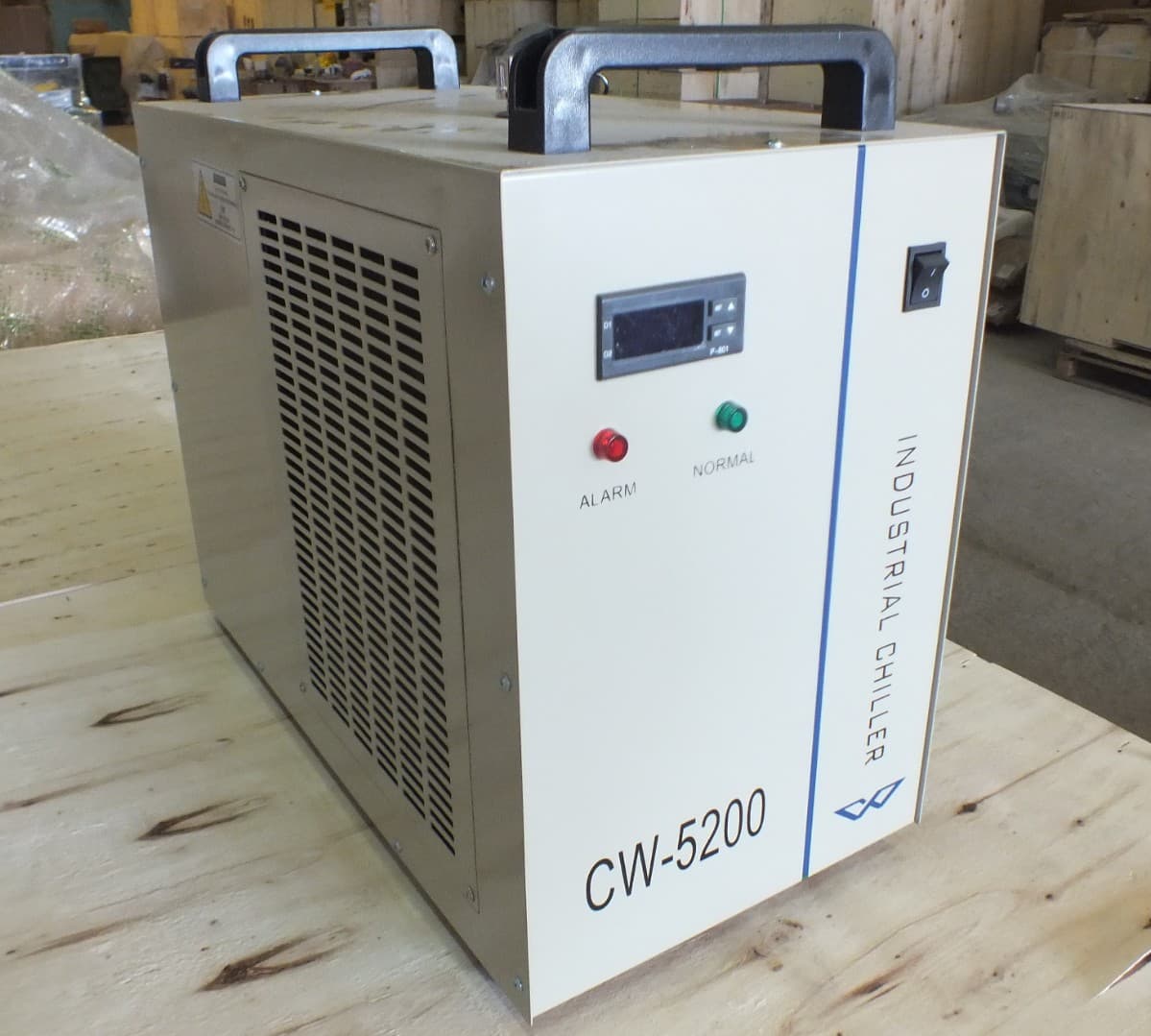 https://i.ibb.co/bshJKTp/chiller5200.jpg